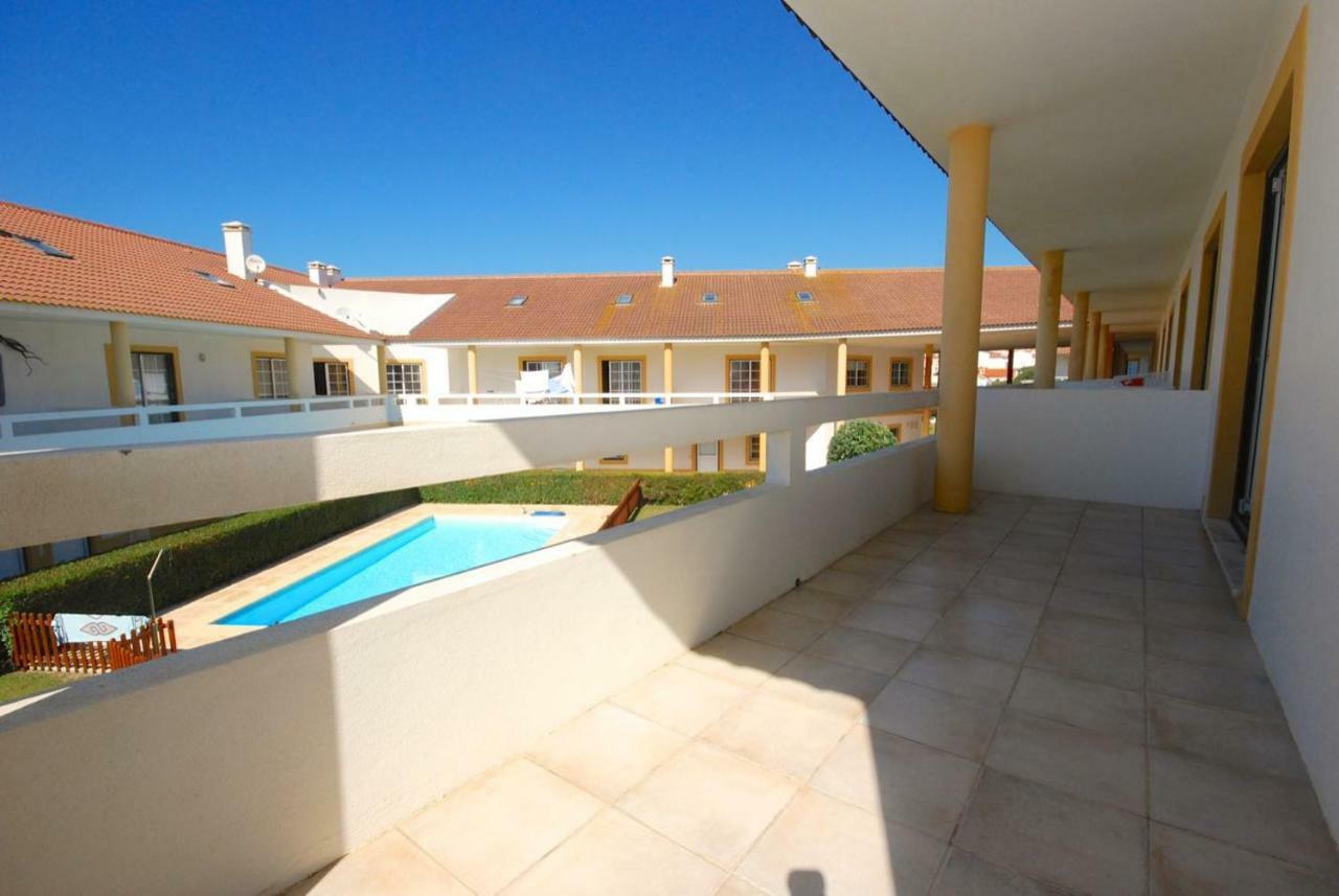 Casa Pedro - Baleal Beach, Balcony, Pool Dış mekan fotoğraf